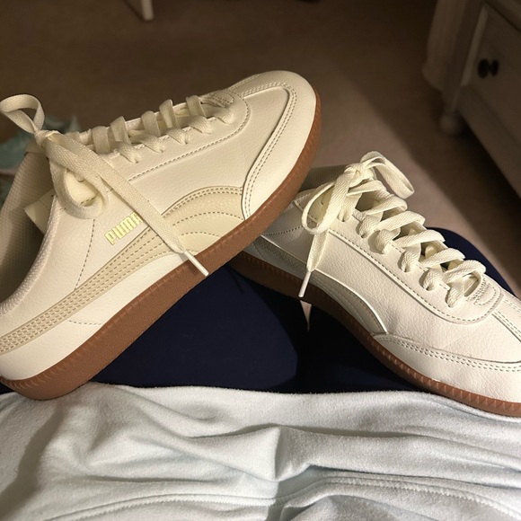 Women’s 5v5 AOS Puma sneakers - Picture 3 of 9